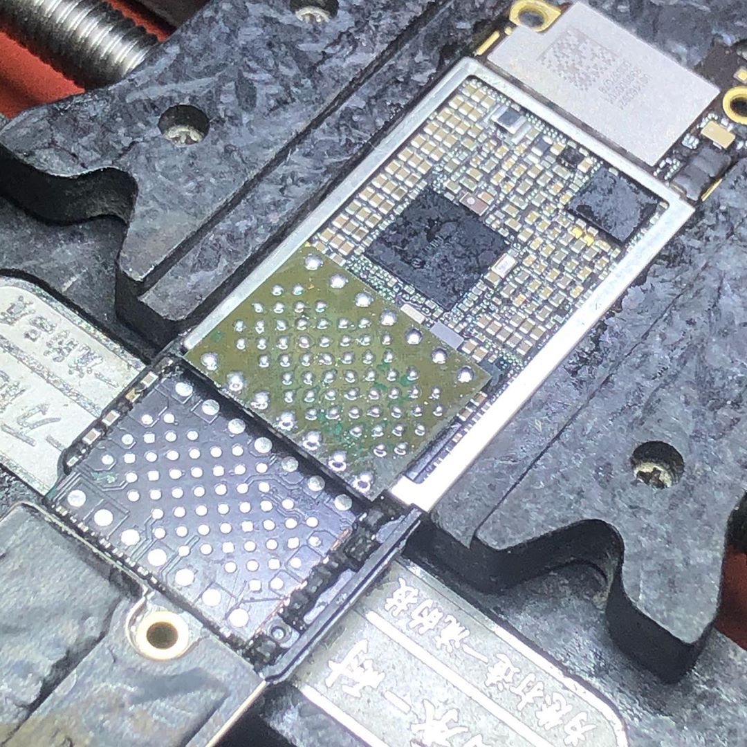 Desoldar, reprogramar y volver a soldar la memoria nand para corregir error de lectura