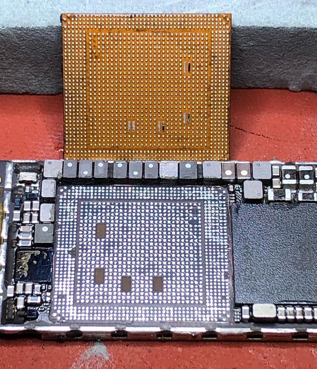 Levantar Cpu iphone 7, limpieza de placa y procesador