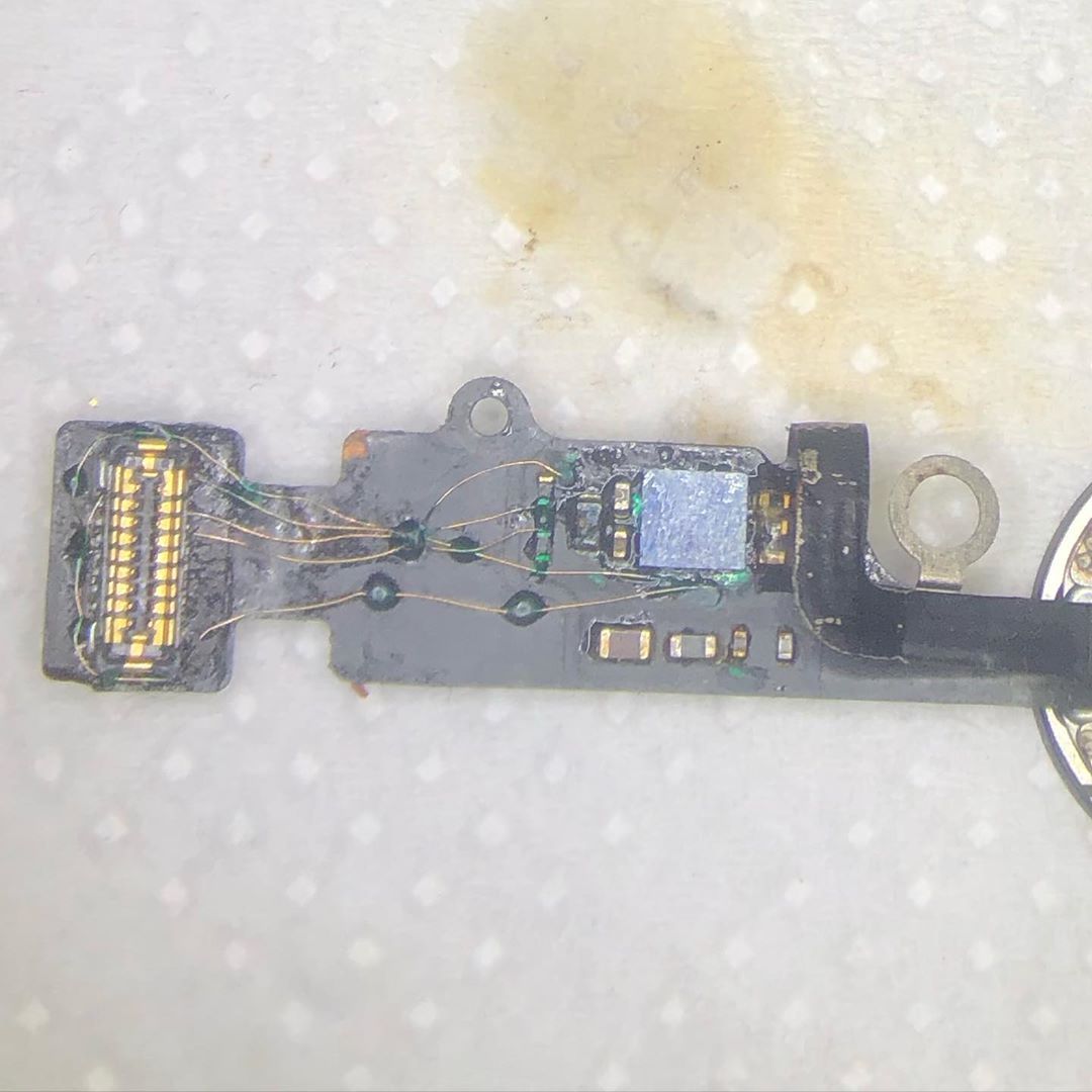 Microsoldadura en flex para recuperacion de huella dactilar